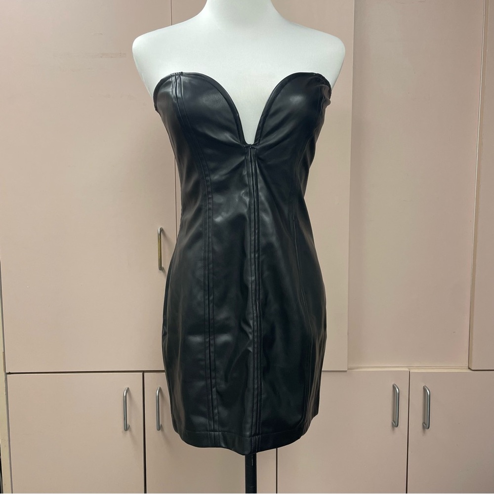 Fashion Nova Kensley Faux Leather Mini Dress Black Strapless Bodycon Size S NWT